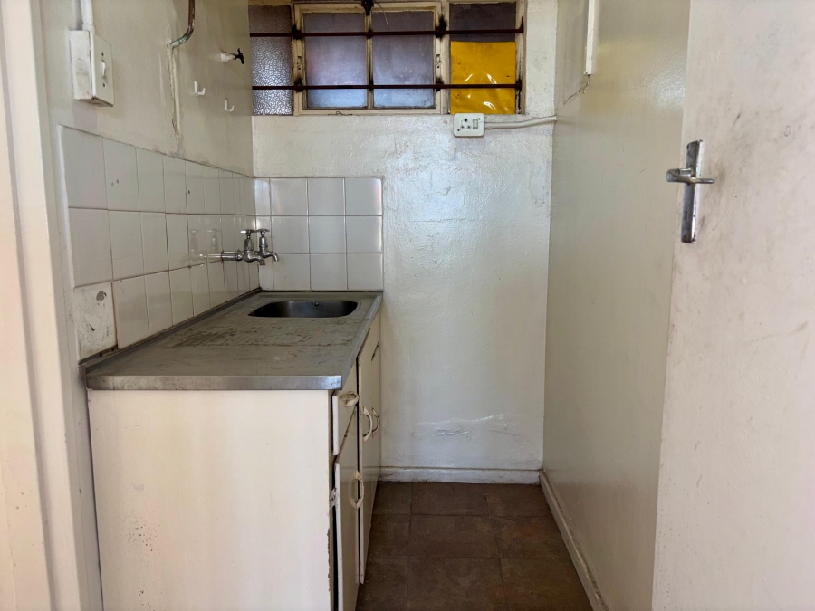 To Let Commercial Property for Rent in Triangle Farm Western Cape